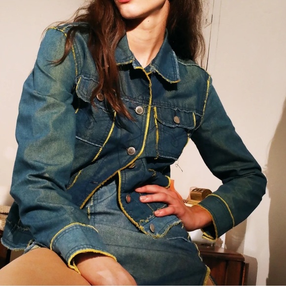 Moschino Jean Italy woman’s light weight jacket - Picture 4 of 16